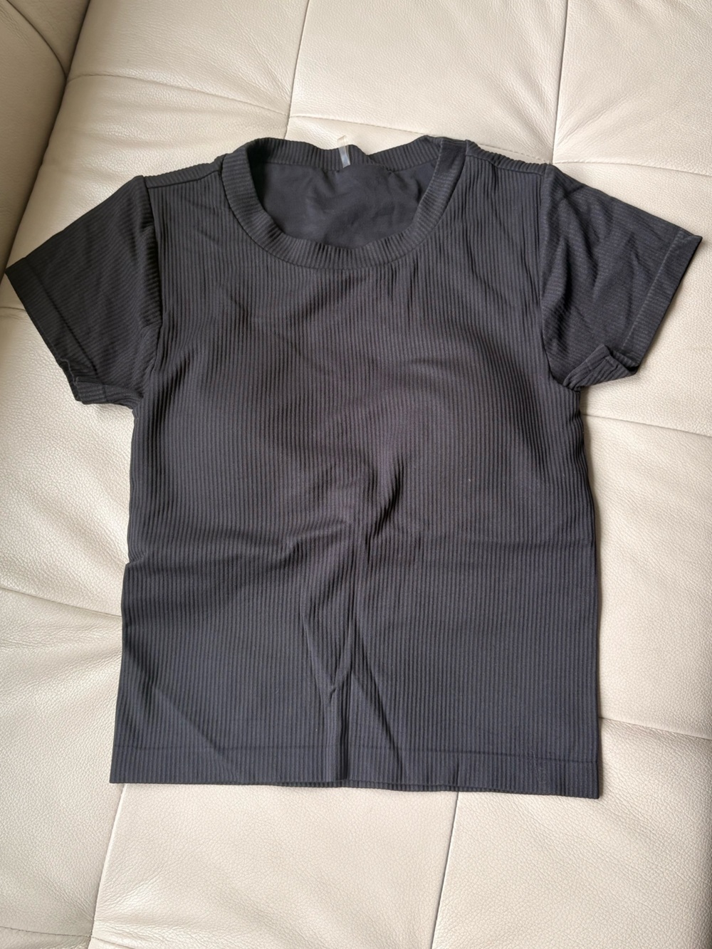 Set of 3 CALIA Cropped Ribbed Crew Neck T-Shirt - Olive, White, Black - Picture 6 of 9